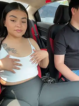 Violeta and Charlie online show from March 26, 2026, 6:02 pm