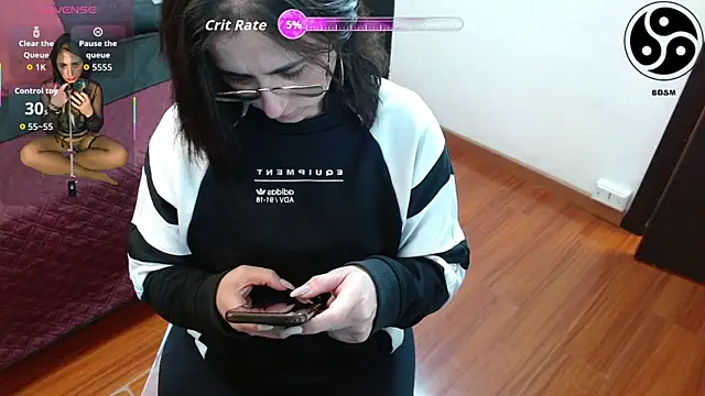 Snapshot of lincebdsm chatting on April 23, 2026, 5:04 pm lincebdsm online show from April 23, 2026, 5:04 pm