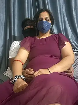 Snapshot of couple_new_enjoy chatting on May 14, 2026, 5:53 pm couple new enjoy online show from May 14, 2026, 5:53 pm