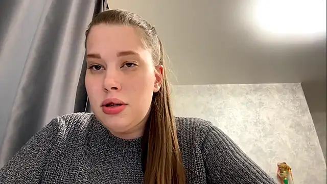 Snapshot of Lunexia_Kysstoria chatting on February 12, 2026, 3:18 pm Lunexia Kysstoria online show from February 12, 2026, 3:18 pm