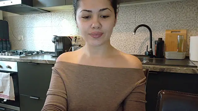 Sofimoon26 online show from February 18, 2026, 2:57 pm