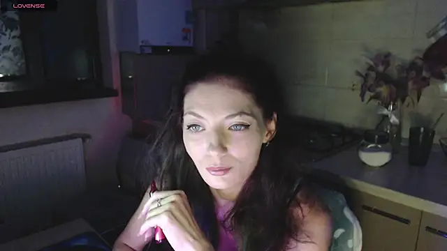 Snapshot of AyanaGrumpix chatting on June 15, 2026, 12:35 am AyanaGrumpix online show from June 15, 2026, 12:35 am