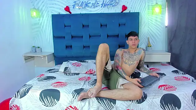 Snapshot of Adventurous_Boys chatting on February 15, 2026, 2:14 pm Adventurous Boys online show from February 15, 2026, 2:14 pm