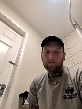 Snapshot of dave32000 chatting on February 15, 2026, 2:36 pm dave32000 online show from February 15, 2026, 2:36 pm