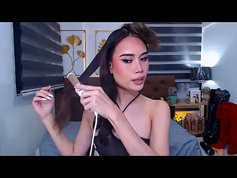 Snapshot of JuicyCockThea chatting on April 16, 2026, 11:55 am JuicyCockThea online show from April 16, 2026, 11:55 am