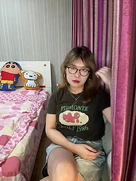 Snapshot of A-cola chatting on July 12, 2026, 2:30 pm A-cola online show from July 12, 2026, 2:30 pm