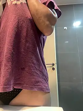 justinahallo online show from March 26, 2026, 4:18 am