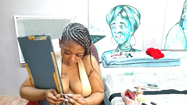 TyraHotxxx online show from April 15, 2026, 6:09 am