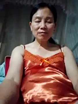 Snapshot of Kiss_love2 chatting on May 31, 2026, 2:46 pm Kiss love2 online show from May 31, 2026, 2:46 pm