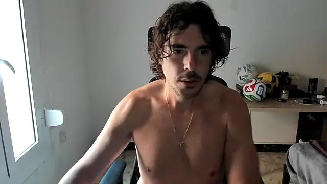 Snapshot of joaquin420_hot chatting on May 20, 2026, 5:46 am joaquin420 hot online show from May 20, 2026, 5:46 am