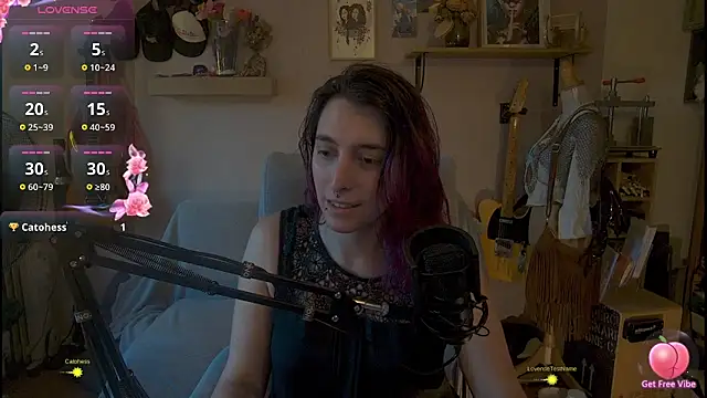 Snapshot of thea_cake chatting on July 2, 2026, 7:20 pm thea cake online show from July 2, 2026, 7:20 pm