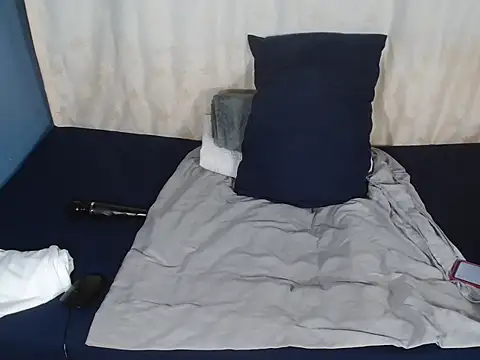 Sweet-Bella17 online show from February 27, 2026, 6:30 pm