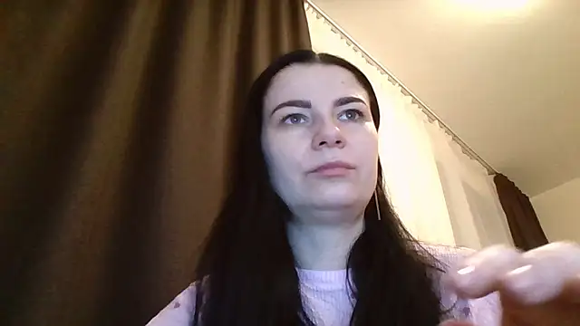 Clover Shine online show from February 24, 2026, 6:28 pm