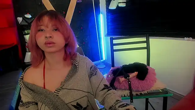 Snapshot of kitty_gang_ chatting on February 10, 2026, 1:15 pm kitty gang online show from February 10, 2026, 1:15 pm