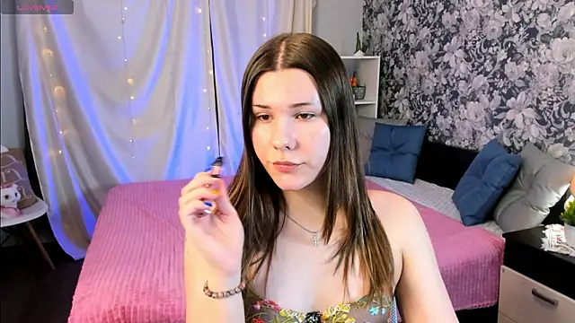 Snapshot of Coraline_kitty chatting on February 22, 2026, 6:24 am Coraline kitty online show from February 22, 2026, 6:24 am