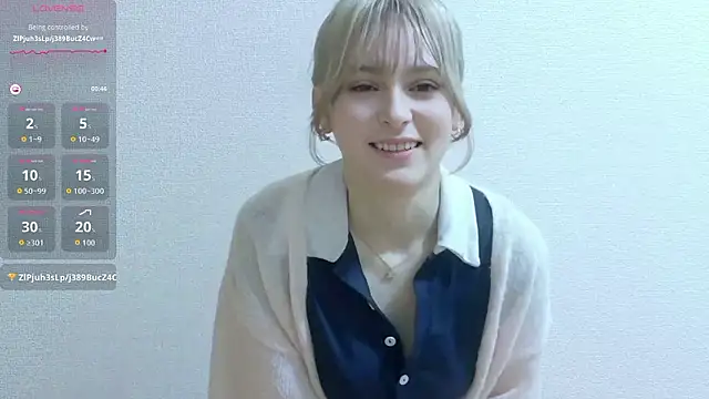 Snapshot of e_ri_ka93 chatting on April 6, 2026, 1:23 pm e ri ka93 online show from April 6, 2026, 1:23 pm