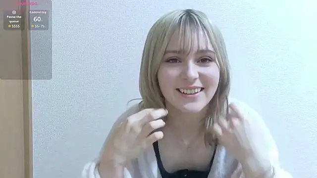 Snapshot of e_ri_ka93 chatting on April 13, 2026, 9:48 am e ri ka93 online show from April 13, 2026, 9:48 am