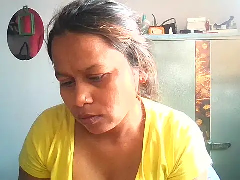 02Hot-Queen online show from February 23, 2026, 5:05 am