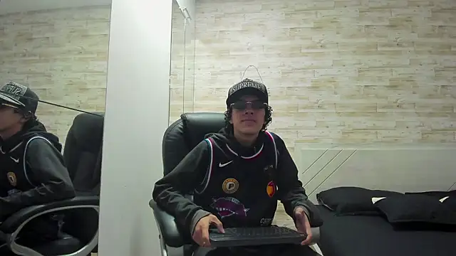 Jordi Cooper online show from February 26, 2026, 7:46 pm