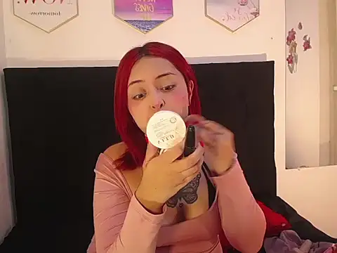 Snapshot of DakotaRouse1 chatting on March 3, 2026, 12:33 pm DakotaRouse1 online show from March 3, 2026, 12:33 pm