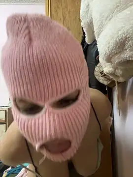 Snapshot of faettaa chatting on February 11, 2026, 3:28 pm faettaa online show from February 11, 2026, 3:28 pm