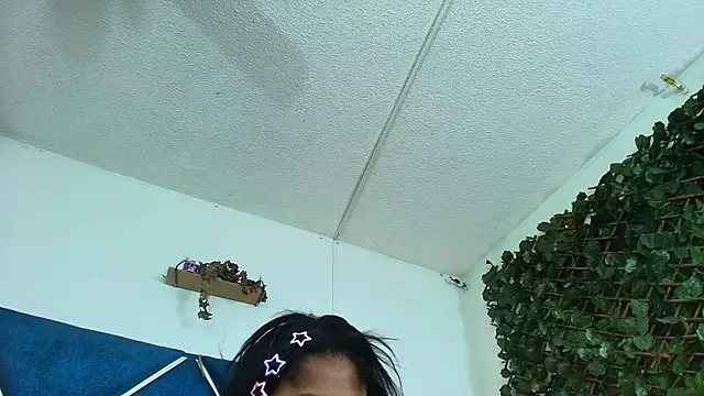 Snapshot of AlexaRousse4u chatting on July 22, 2026, 12:02 am AlexaRousse4u online show from July 22, 2026, 12:02 am