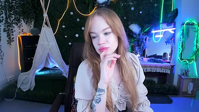 AmyNox online show from April 14, 2026, 5:24 am