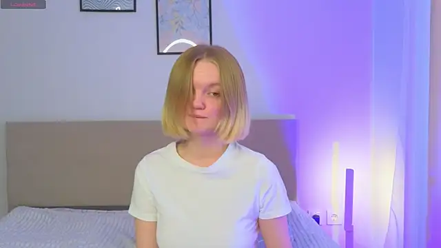 Snapshot of StellaBunny chatting on February 21, 2026, 11:33 am StellaBunny online show from February 21, 2026, 11:33 am