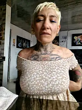 Everlyn sexx online show from July 14, 2026, 8:58 pm