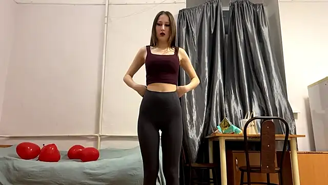 VickieKush online show from February 24, 2026, 4:05 pm