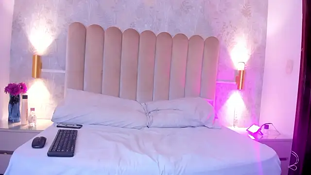 Snapshot of SamanthaGrace1 chatting on February 19, 2026, 5:25 am SamanthaGrace1 online show from February 19, 2026, 5:25 am