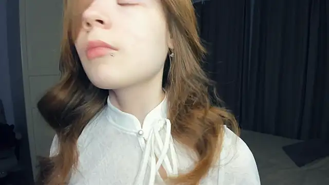 LavenderMitten online show from March 22, 2026, 5:55 am