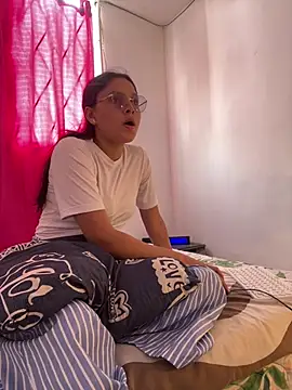 Snapshot of Ivy_lexx chatting on February 17, 2026, 2:24 pm Ivy lexx online show from February 17, 2026, 2:24 pm