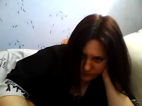 LockyCharm111 online show from April 4, 2026, 3:09 pm