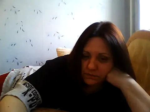 Snapshot of LockyCharm111 chatting on May 5, 2026, 4:48 pm LockyCharm111 online show from May 5, 2026, 4:48 pm