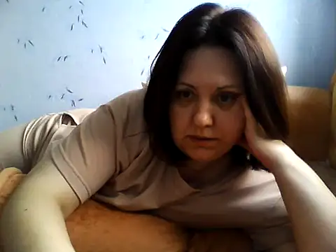 Snapshot of LockyCharm111 chatting on May 13, 2026, 4:32 am LockyCharm111 online show from May 13, 2026, 4:32 am
