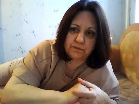 Snapshot of LockyCharm111 chatting on May 13, 2026, 4:37 pm LockyCharm111 online show from May 13, 2026, 4:37 pm