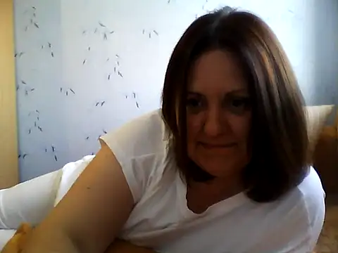 Snapshot of LockyCharm111 chatting on June 26, 2026, 5:06 pm LockyCharm111 online show from June 26, 2026, 5:06 pm