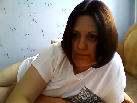 Snapshot of LockyCharm111 chatting on July 12, 2026, 4:47 am LockyCharm111 online show from July 12, 2026, 4:47 am