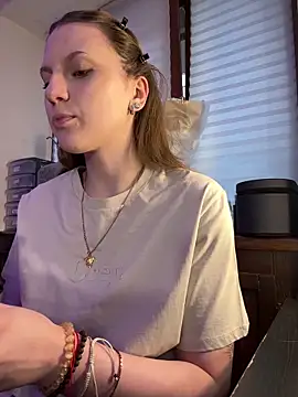 YourSweetArya online show from March 12, 2026, 2:56 pm