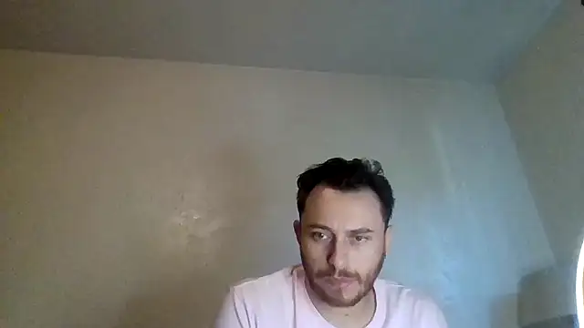 Tallhungandcloudy online show from March 26, 2026, 10:48 pm