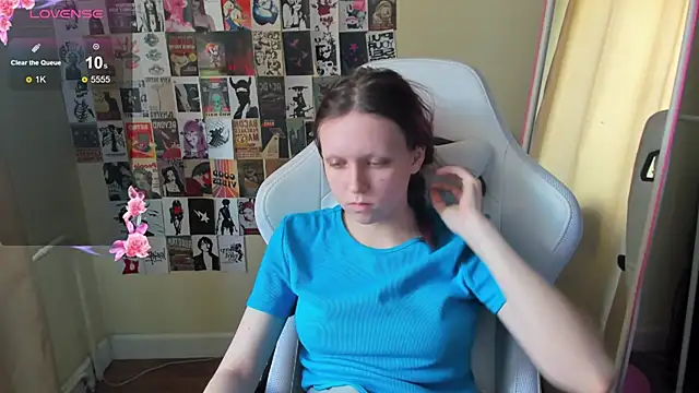 Snapshot of NikolFlostt chatting on February 20, 2026, 6:26 am NikolFlostt online show from February 20, 2026, 6:26 am