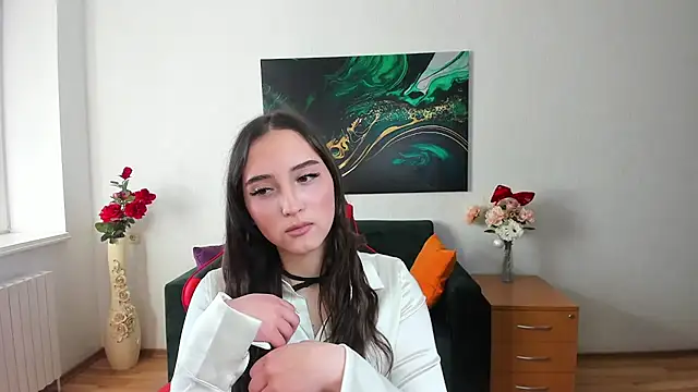 Effy Royse online show from February 10, 2026, 7:23 am