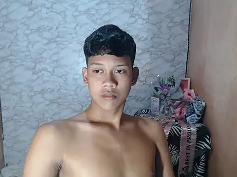 Snapshot of UrAsian_Turjak chatting on June 19, 2026, 11:25 am UrAsian Turjak online show from June 19, 2026, 11:25 am