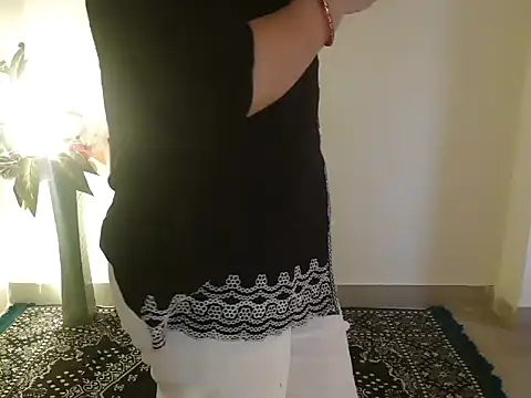  chitranshi online show from April 13, 2026, 5:57 am