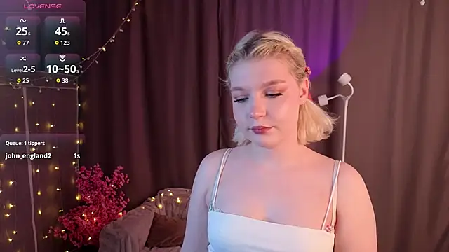 TobiteAnnie online show from March 1, 2026, 3:47 pm