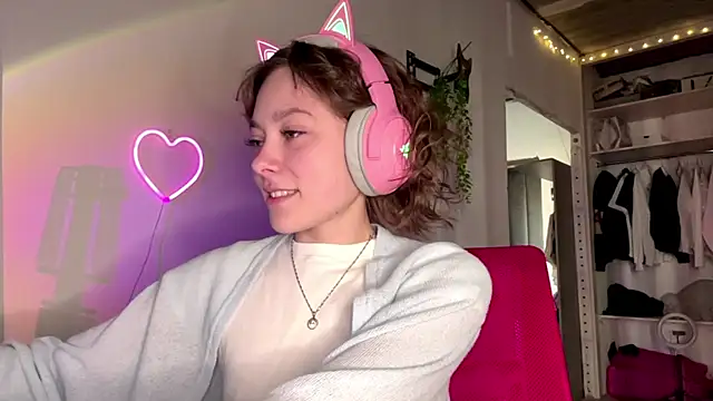 SlunkRear online show from April 14, 2026, 10:05 pm