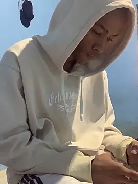 Snapshot of mondacuo3000 chatting on February 14, 2026, 3:20 pm mondacuo3000 online show from February 14, 2026, 3:20 pm