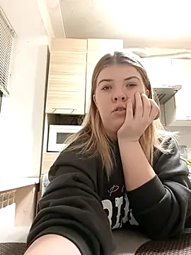 Snapshot of EvaTallor chatting on February 14, 2026, 4:48 pm EvaTallor online show from February 14, 2026, 4:48 pm