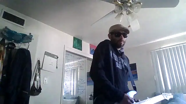 Snapshot of TheDaddio03 chatting on February 22, 2026, 9:57 pm TheDaddio03 online show from February 22, 2026, 9:57 pm